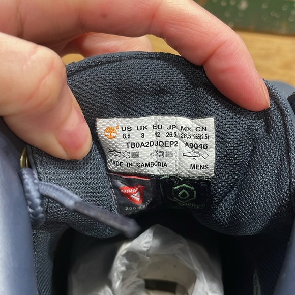 Brand new Waterproof Timberland 6” field boot in dark blue nubuck. - Picture 5 of 7